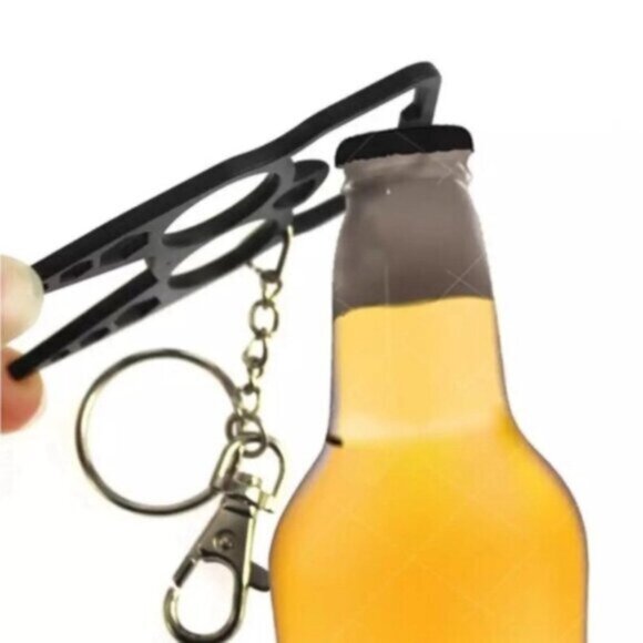 Black Cat Self Defense Keychain - Picture 4 of 7